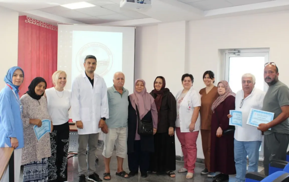 Karasu Devlet Hastanesinde diyabet okulu eğitimi düzenlendi