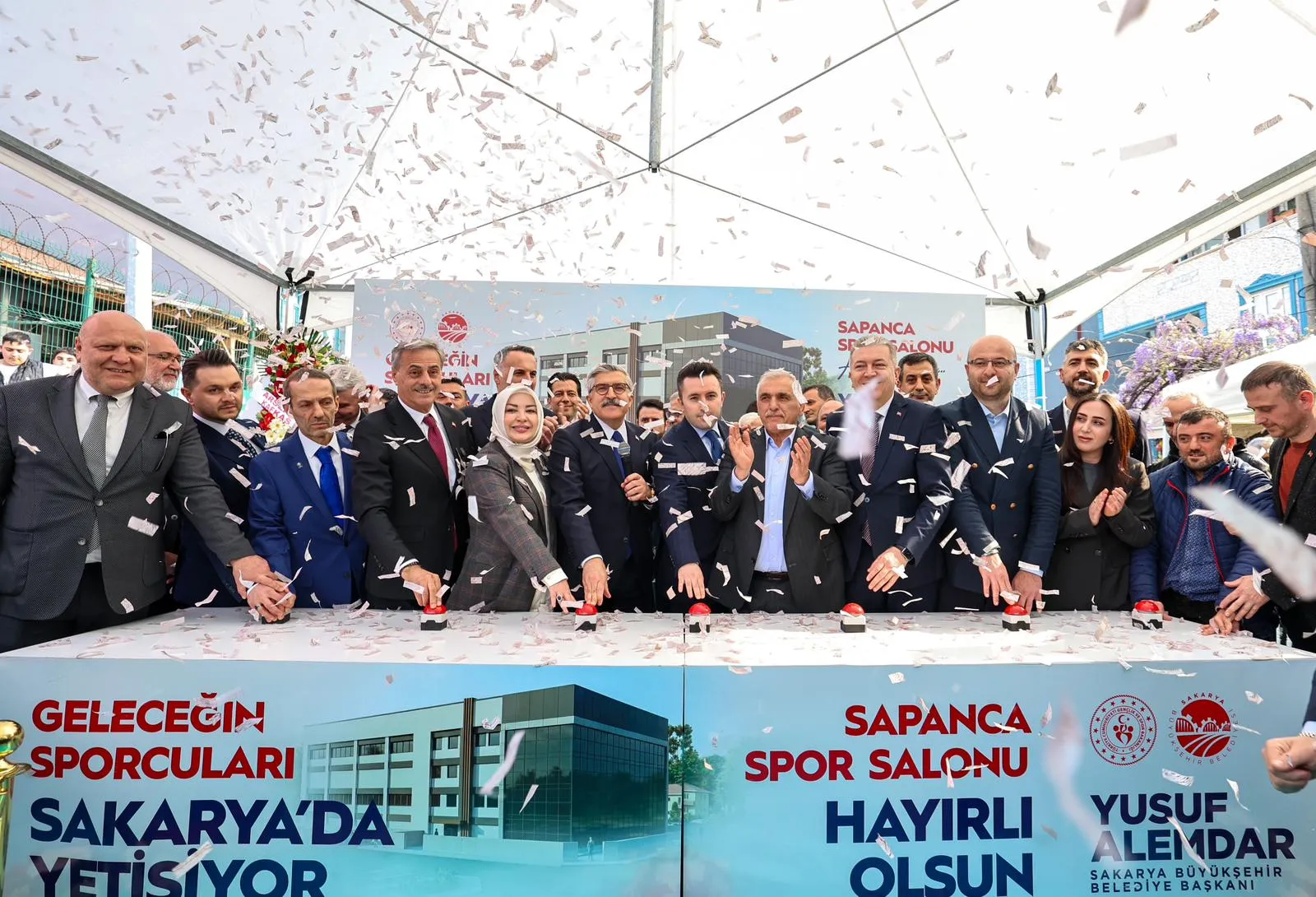 Binlerce gencin gözbebeği olacak: Sapanca Spor Salonu’nun temeli atıldı