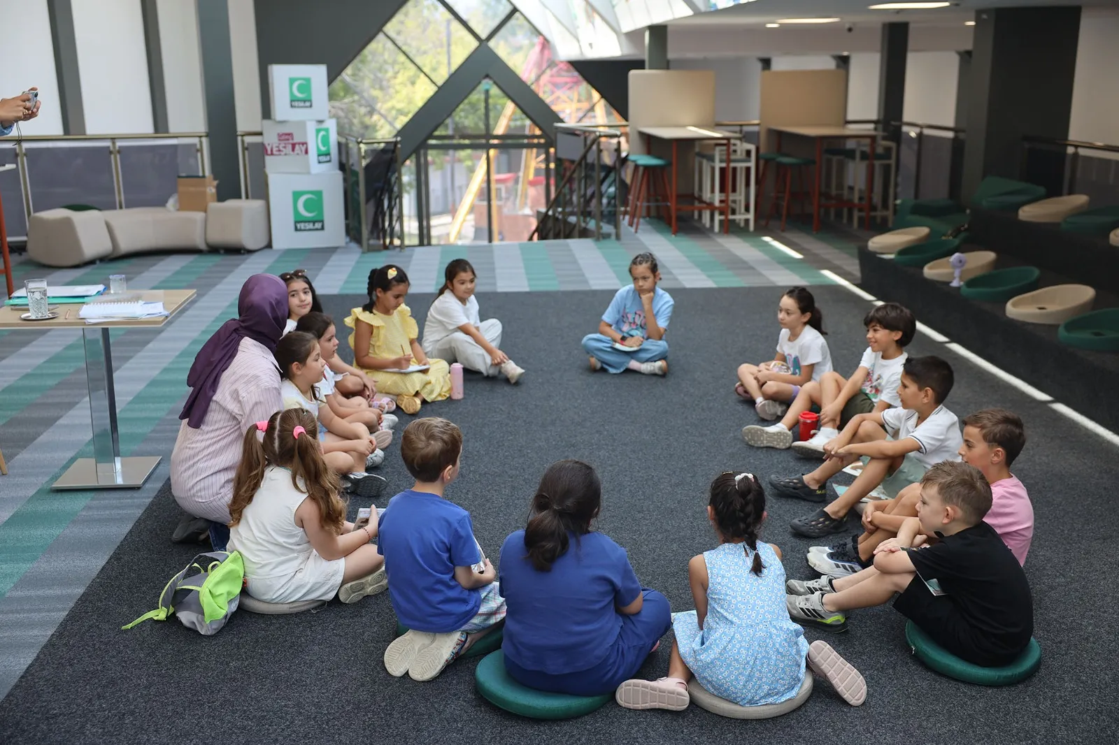 Sakarya'da Çocuklar İçin Eğlenceli Felsefe Atölyesi: Öğrenirken Sosyalleşiyorlar!