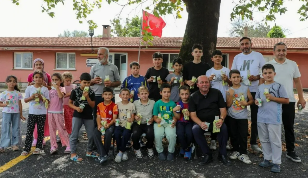 Öğrenciler istedi, Başkan Ata ikram etti