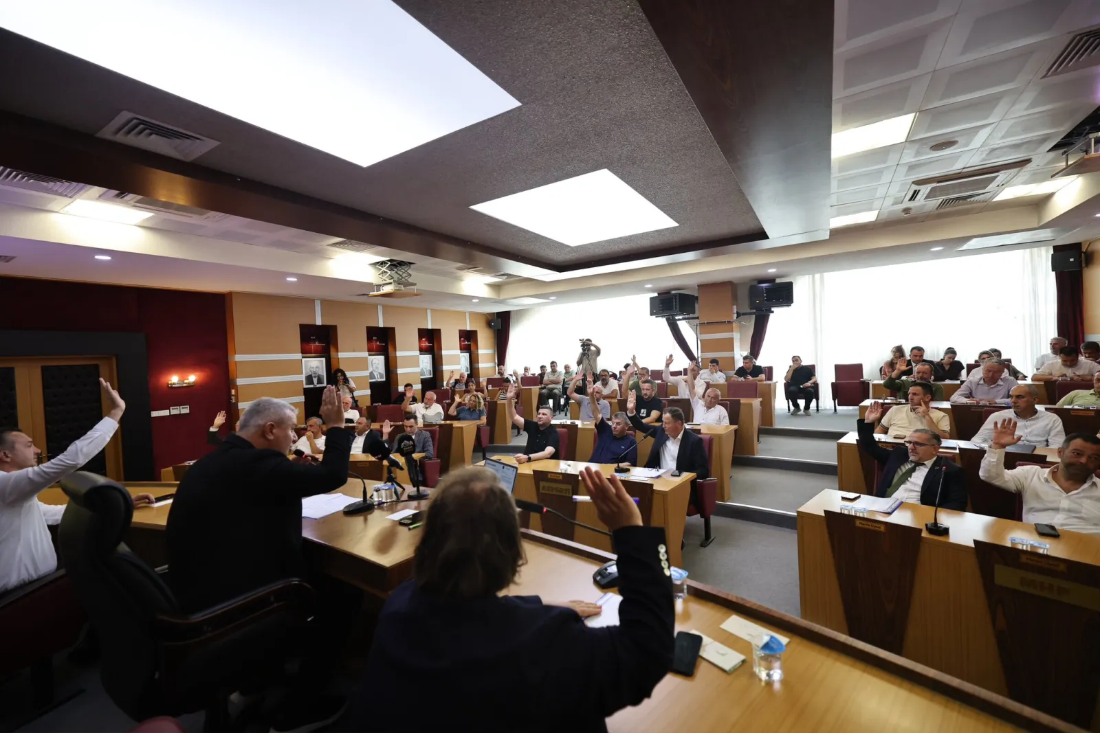 Serdivan Belediye Meclisi Olağanüstü Toplandı