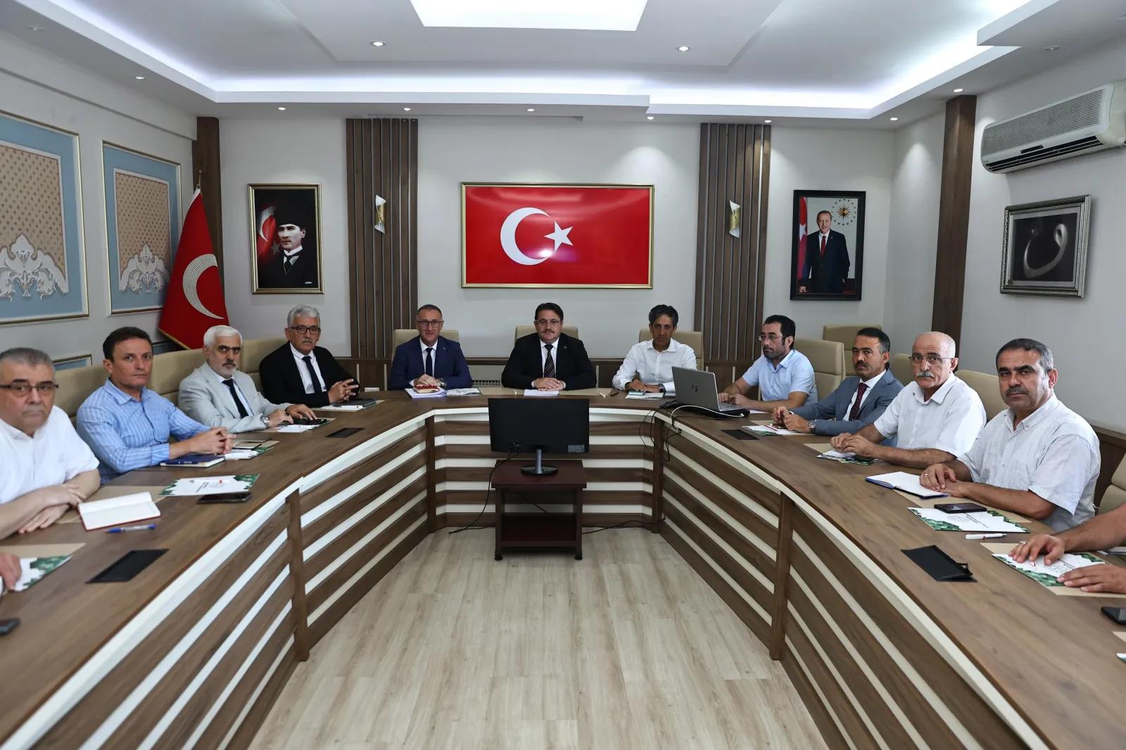 İl Eğitim Yöneticilerinin Değerlendirme Toplantısı